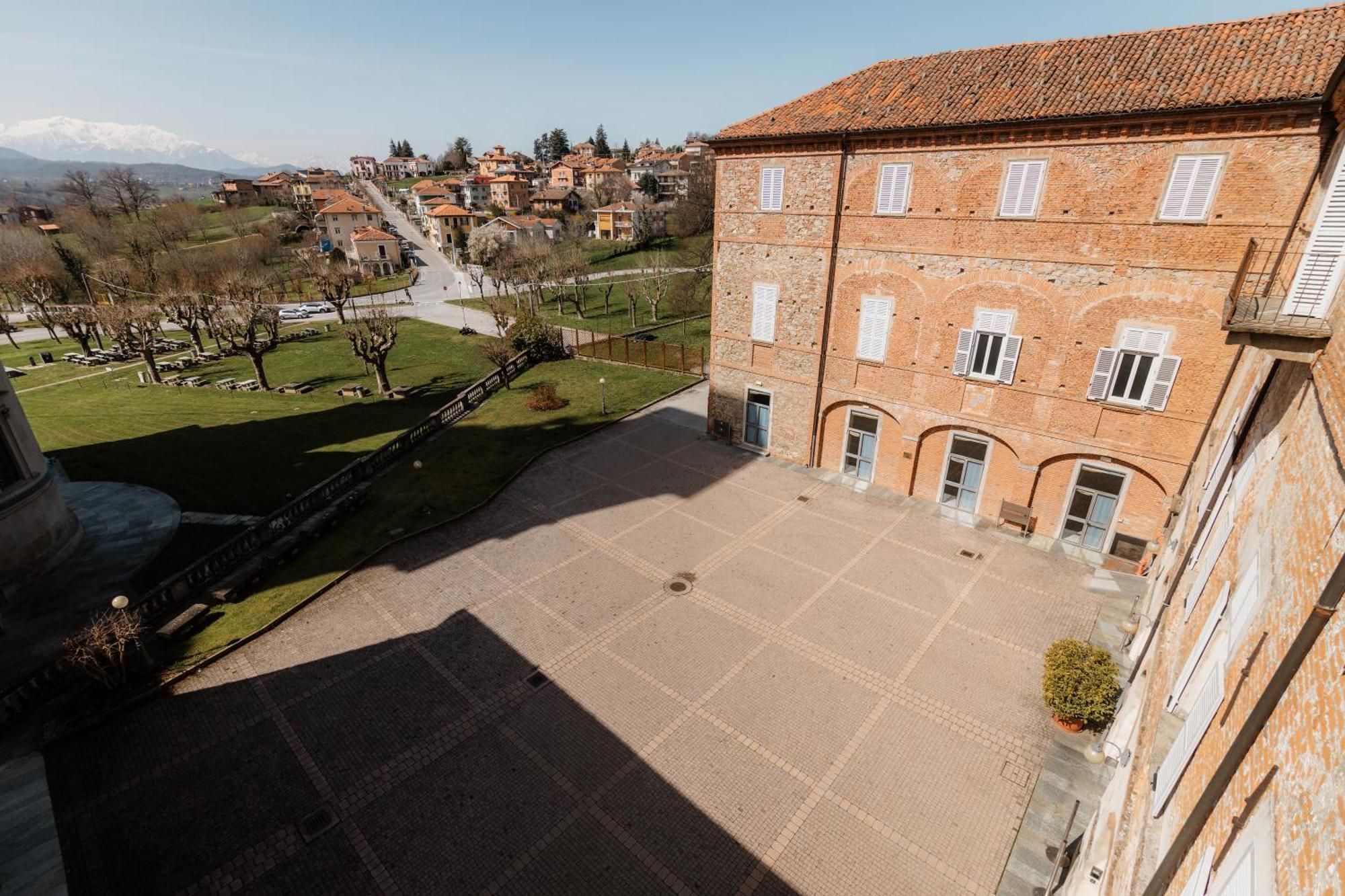 Casa Regina Montis Regalis Hotel Vicoforte Exterior photo